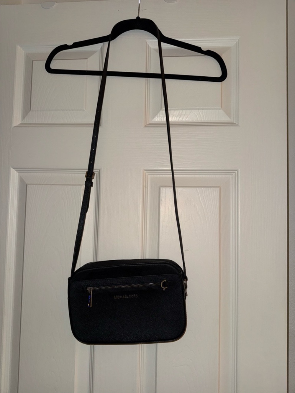 Michael Kors Black Jet Set Crossbody Shoulder Bag - Picture 3 of 9